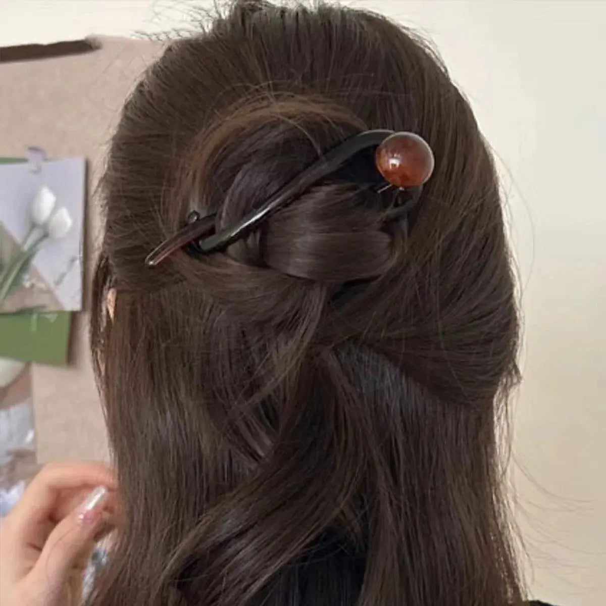 twisted pearl hair clip for women