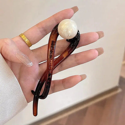 twisted pearl hair clip for women